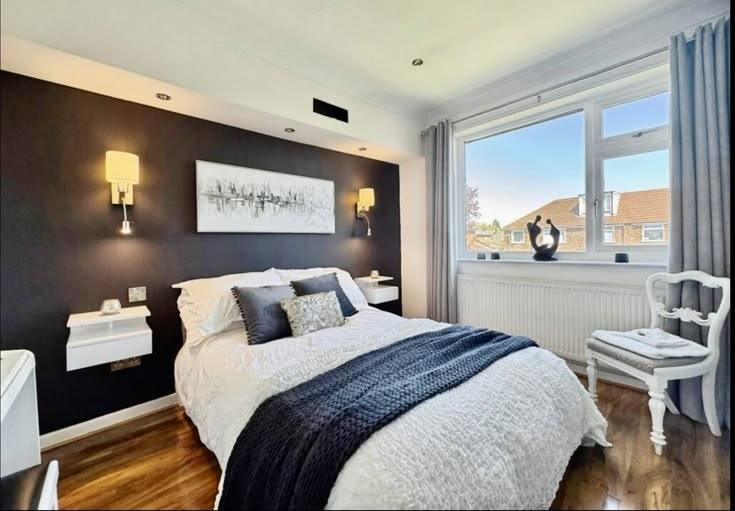 Navy feature wall